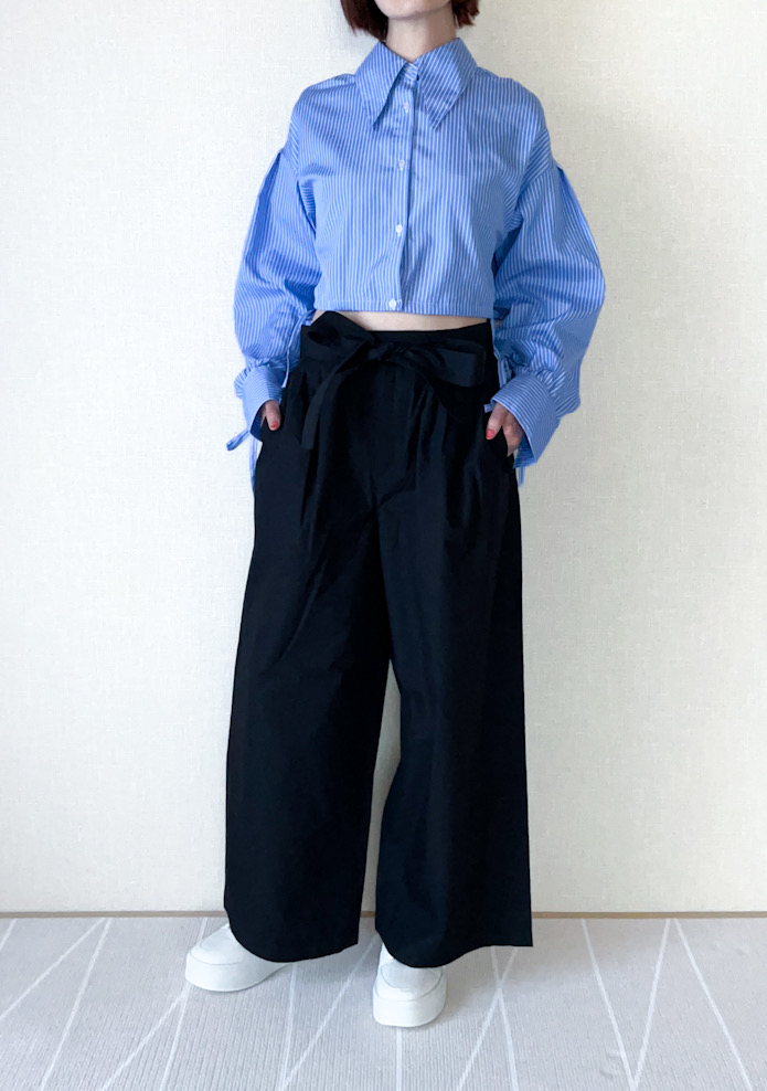 ユニクロのおすすめファッションアイテム「ベルテッドアンクルワイドパンツ」