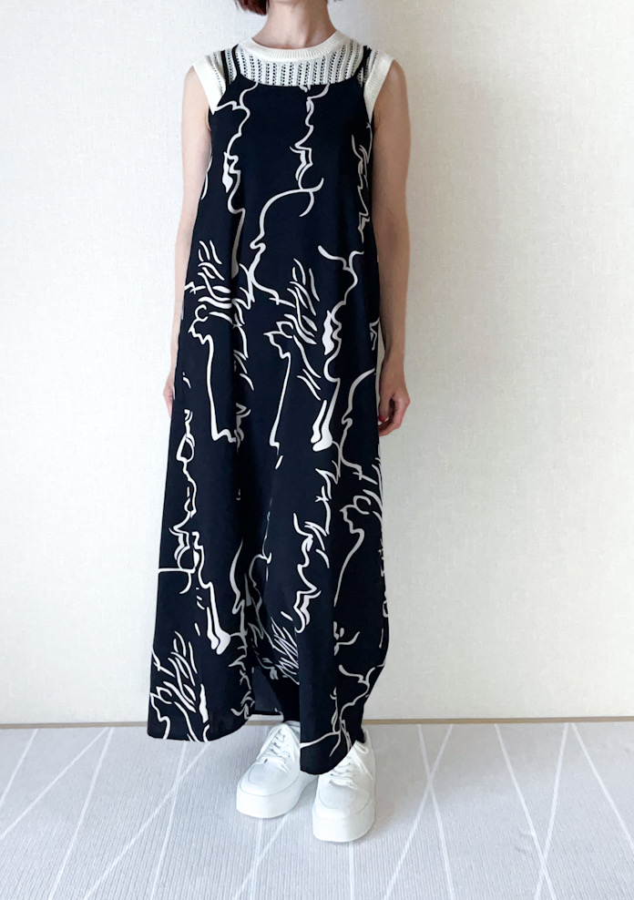 ユニクロのおすすめファッションアイテム「メッシュクルーネックショートセーター（ノースリーブ）」