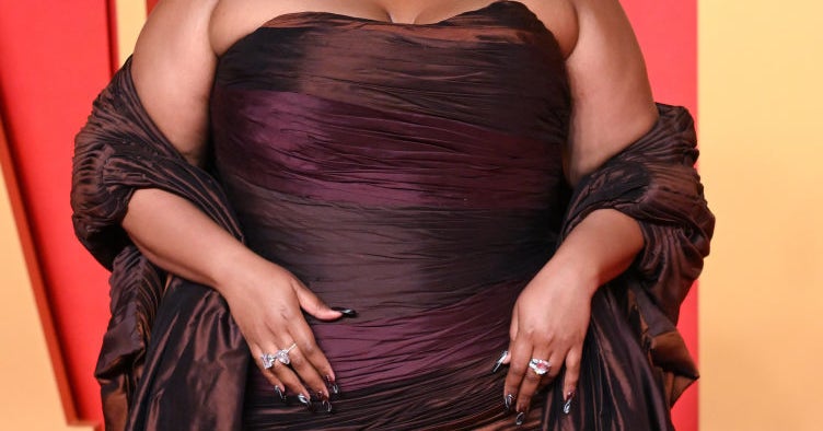 Lizzo Posts Cryptic I Quit Post Celebrities Share Support  BuzzFeed