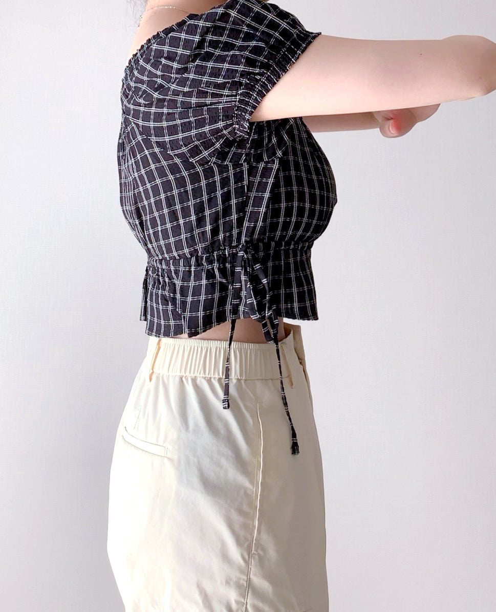 UNIQLO(ユニクロ)のおすすめトップス「ギャザークロップドチェックブラウス(半袖)」