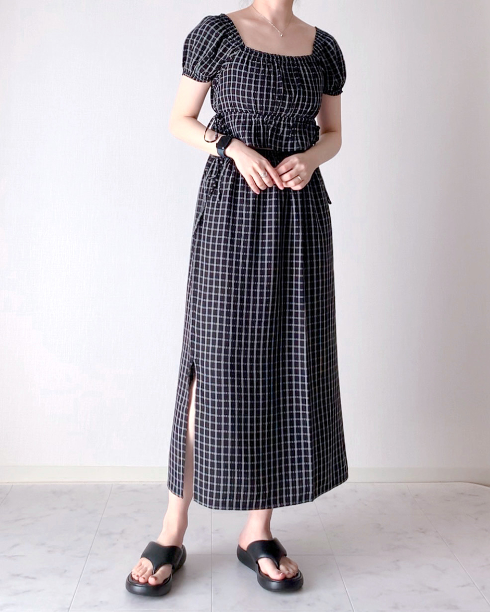 UNIQLO(ユニクロ)のおすすめトップス「ギャザークロップドチェックブラウス(半袖)」