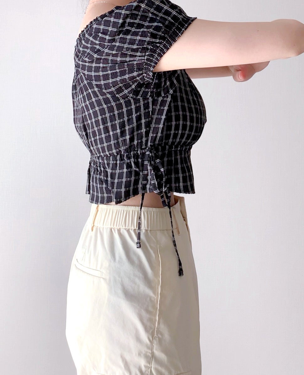 UNIQLO（ユニクロ）のおすすめトップス「ギャザークロップドチェックブラウス（半袖）」