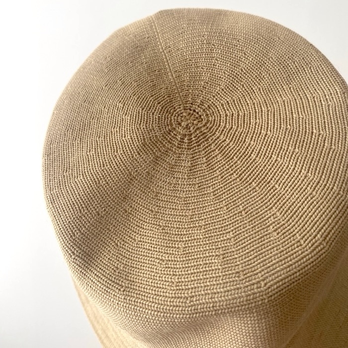 ユニクロのおすすめファッションアイテム「UVカットニットバケットハット」