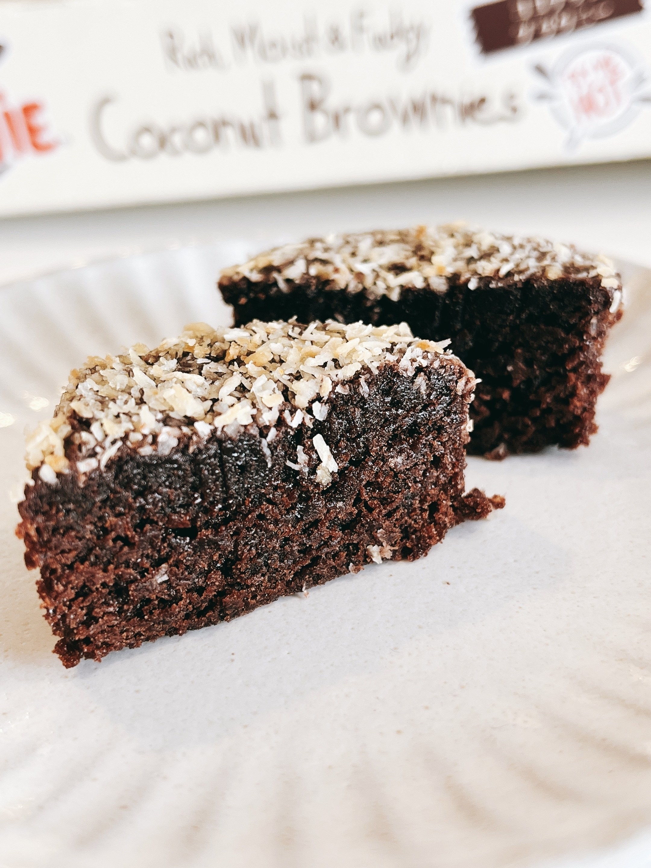 業務スーパーのおすすめスイーツ「ココナッツブラウニー」