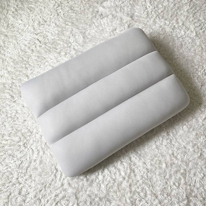 CAINZ(カインズ)のおすすめチェア「枕にもなる背もたれイス Lepoco クールグレー」