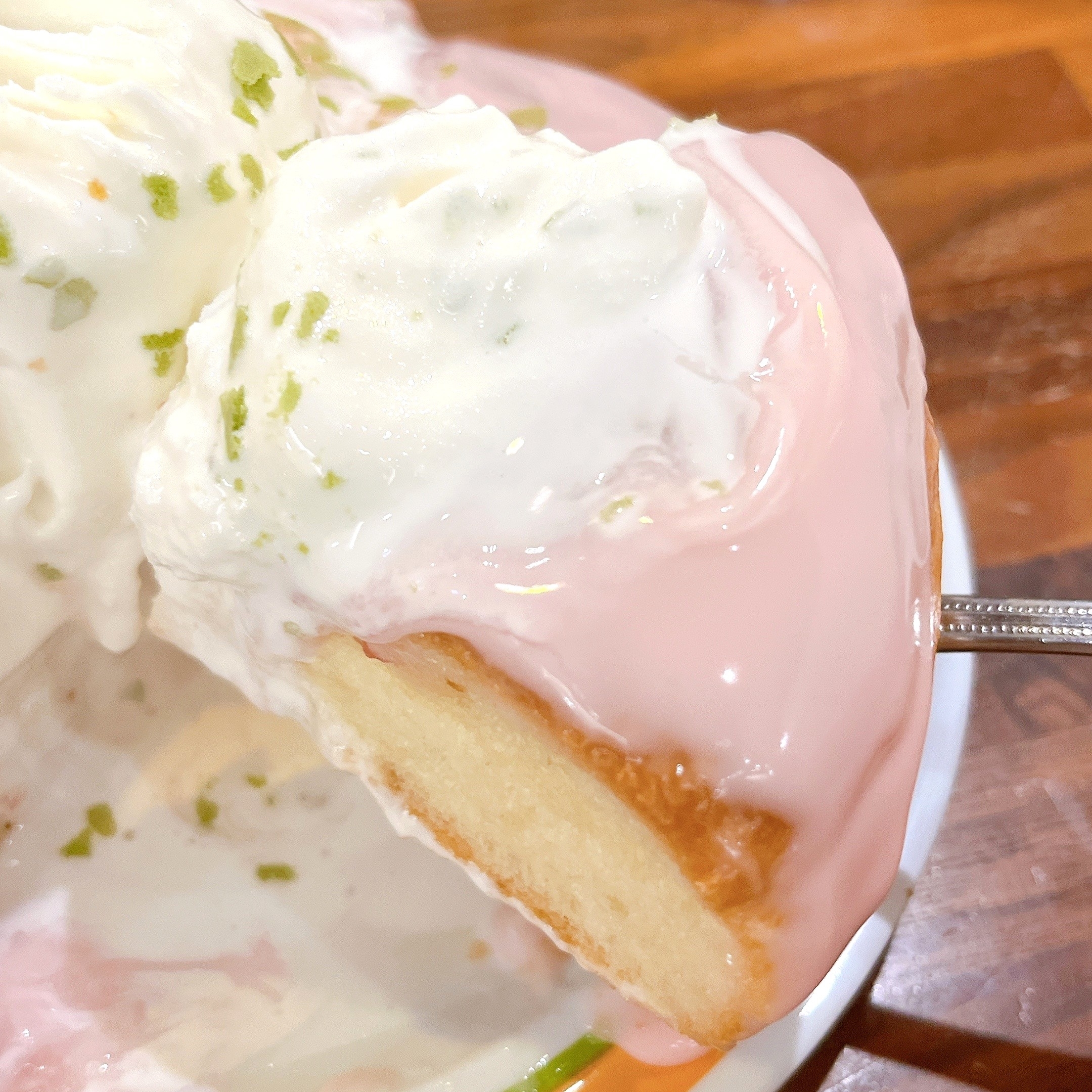 コメダ珈琲店のオススメのメニュー「桜咲くおぱんちゅうさぎのシロノワール」