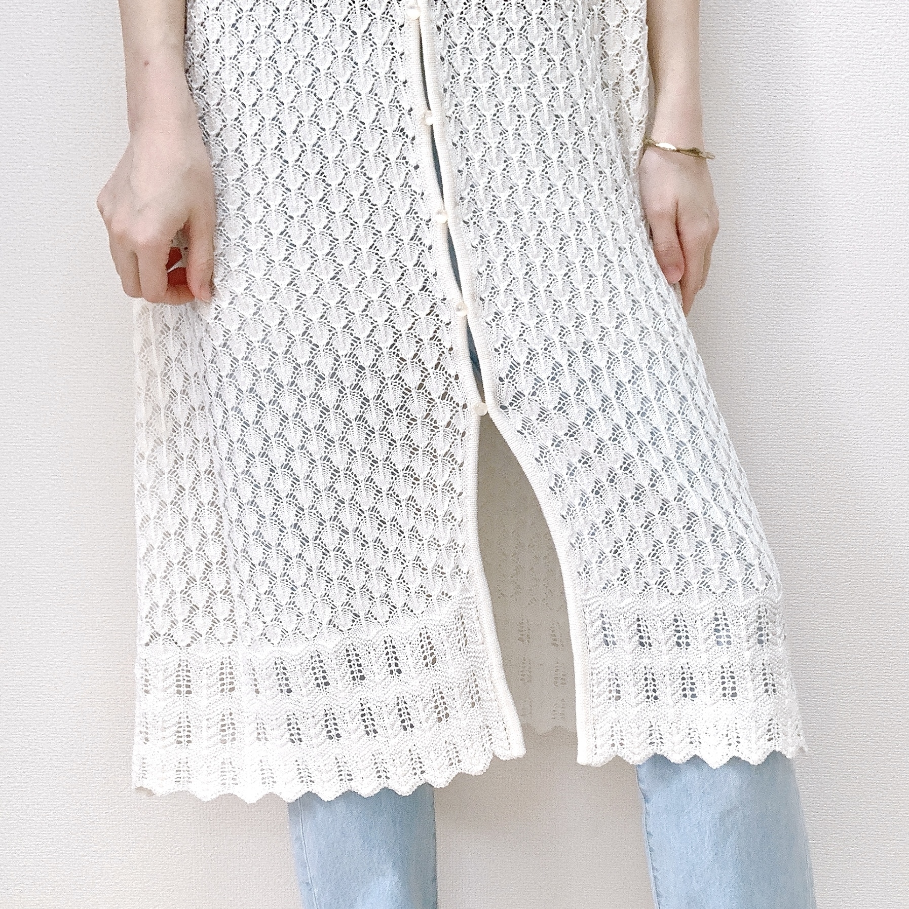 GU(ジーユー)のおすすめのレディースアイテム「透かし編みニットジレ+X」