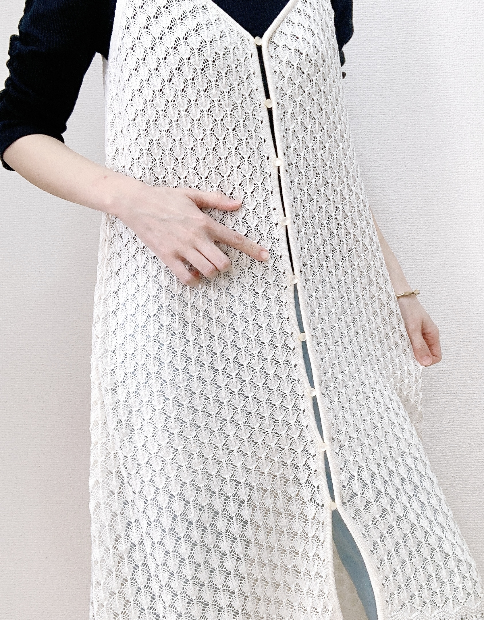 GU(ジーユー)のおすすめのレディースアイテム「透かし編みニットジレ+X」