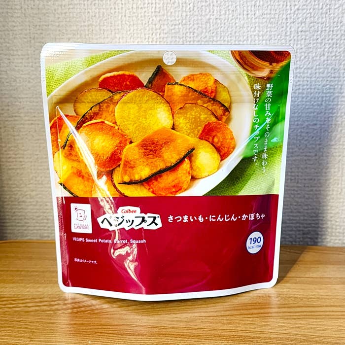 LAWSON(ローソン)のやみつきスナック「ベジップス さつまいも・にんじん・かぼちゃ 34g」