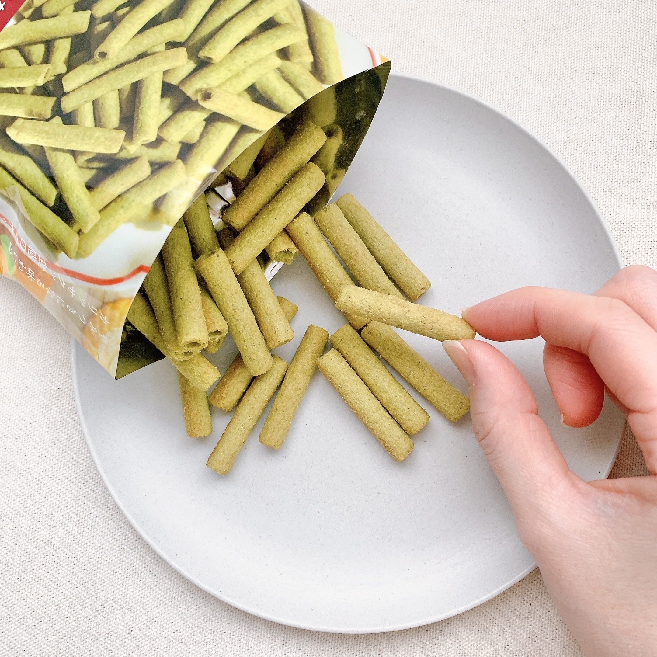 LAWSON(ローソン)のやみつきスナック「たんぱく質たっぷりのえんどう豆スナック バター醤油味 40g」