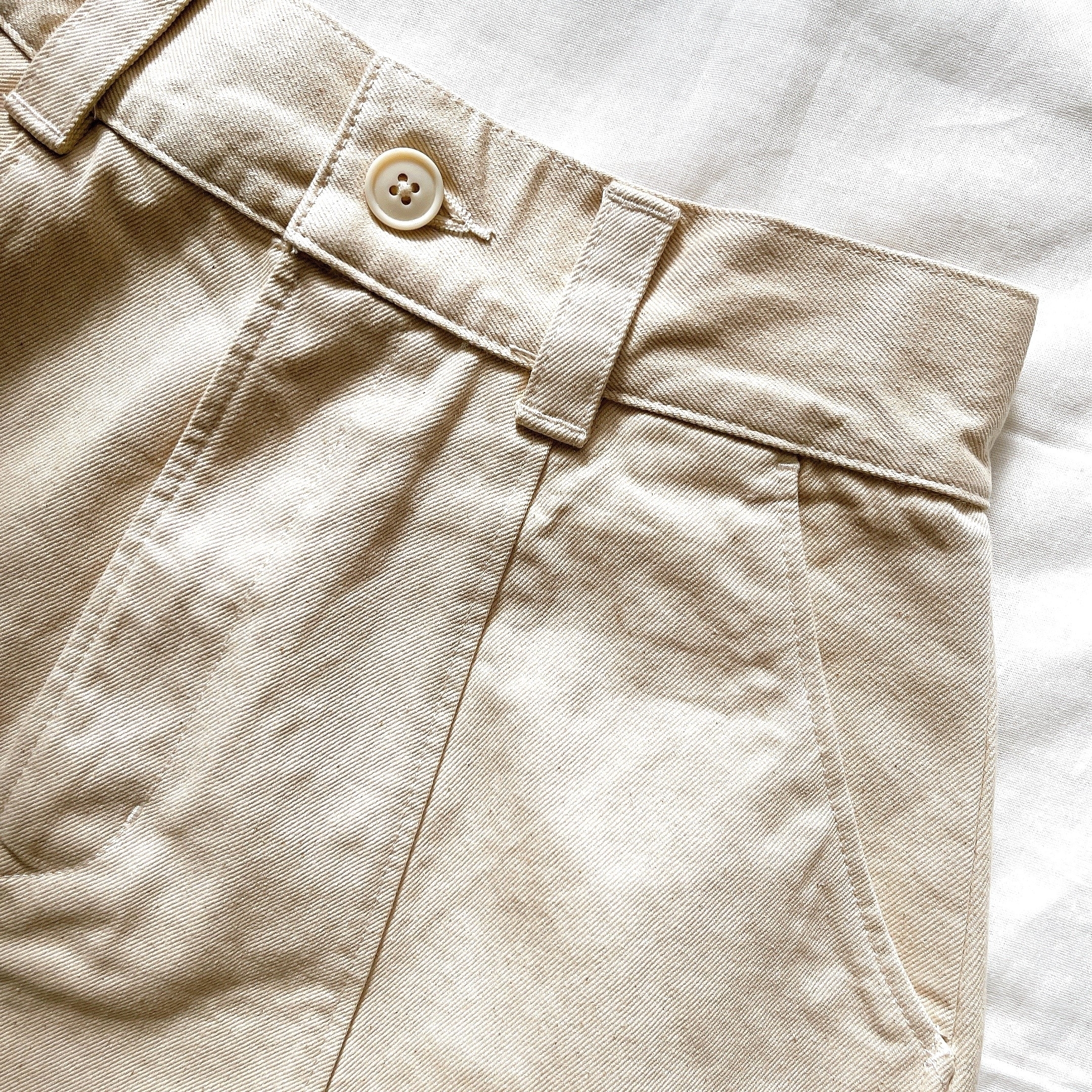 無印良品のオススメのボトムス「婦人 木の実から作ったカポック混フレアスカート」