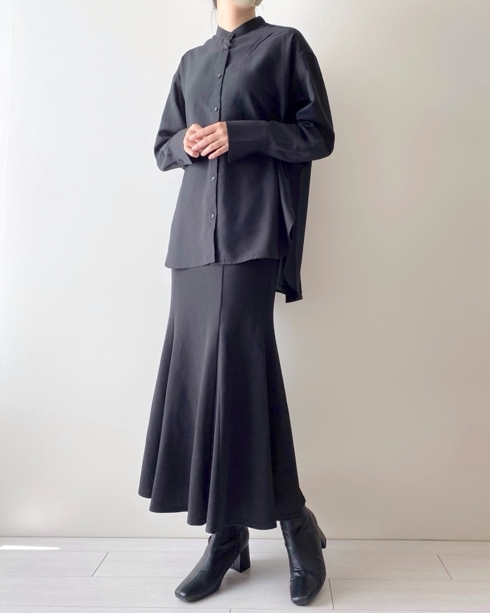 GU（ジーユー）のおすすめファッションアイテム「シアーテントラインシャツ（長袖）」