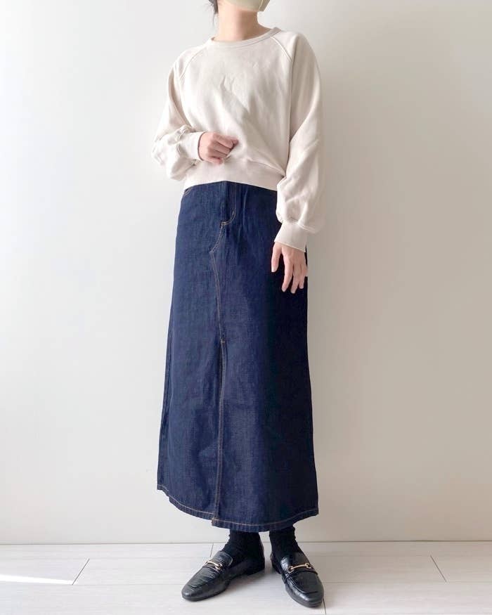 GUのおすすめファッションアイテム「デニムフロントスリットロングスカート(丈標準86.0~93.0cm)」