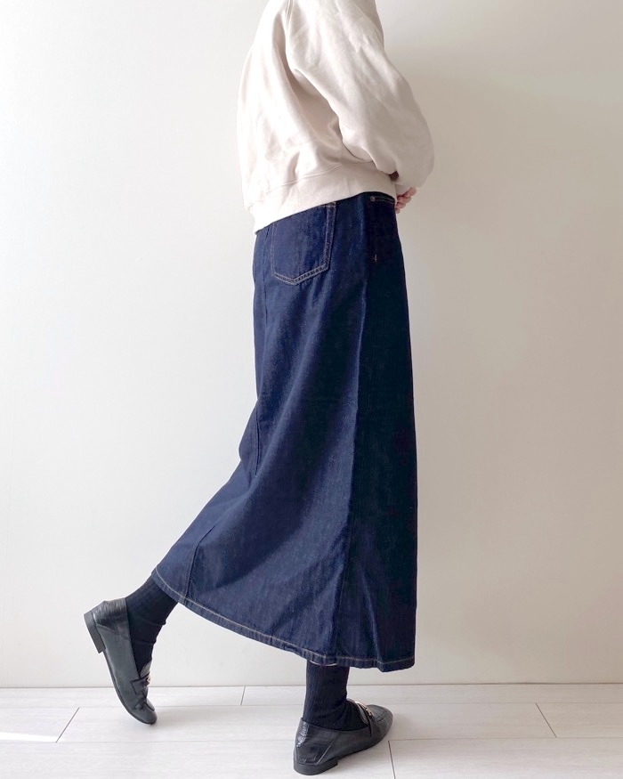 GUのおすすめファッションアイテム「デニムフロントスリットロングスカート(丈標準86.0~93.0cm)」