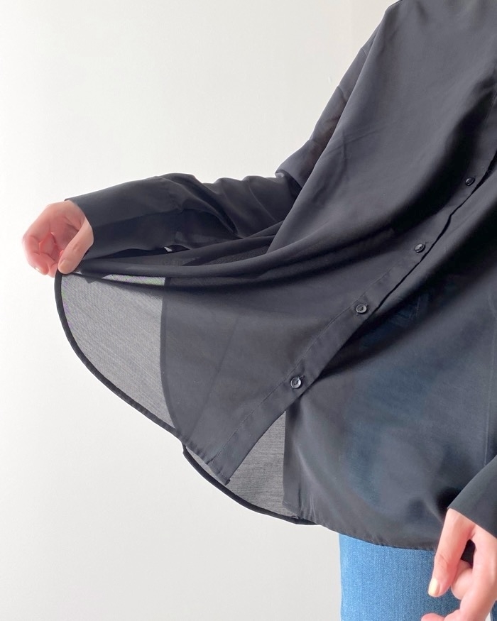 GU（ジーユー）のおすすめファッションアイテム「シアーテントラインシャツ（長袖）」