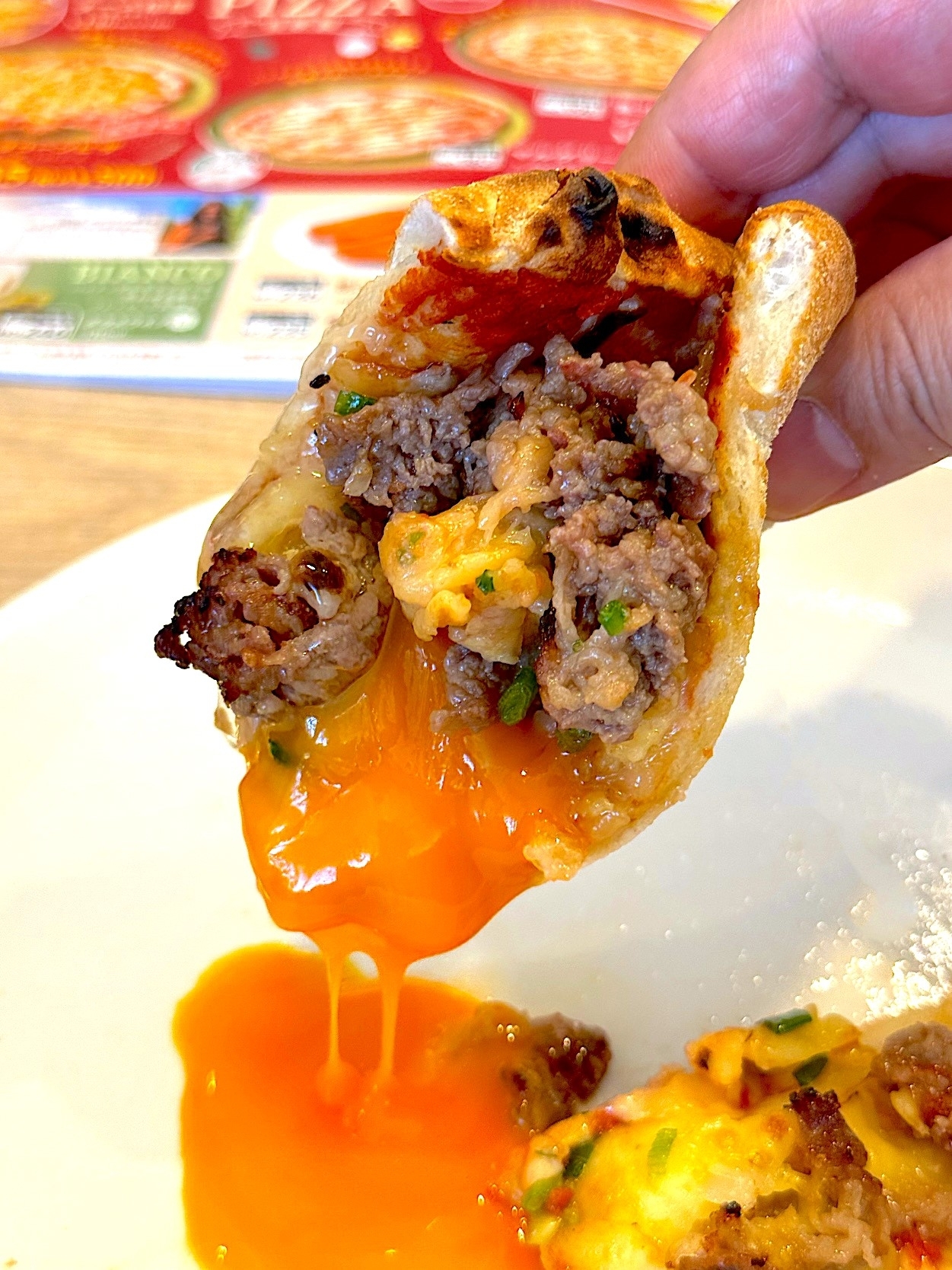 ガストのおすすめメニュー「牛すき焼きピザ」