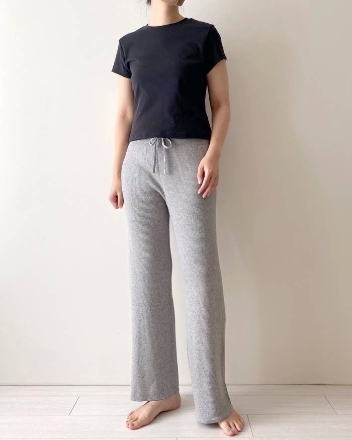 ユニクロのオススメのパンツ「ウォッシャブルニットリブパンツ(丈標準66~68cm)」