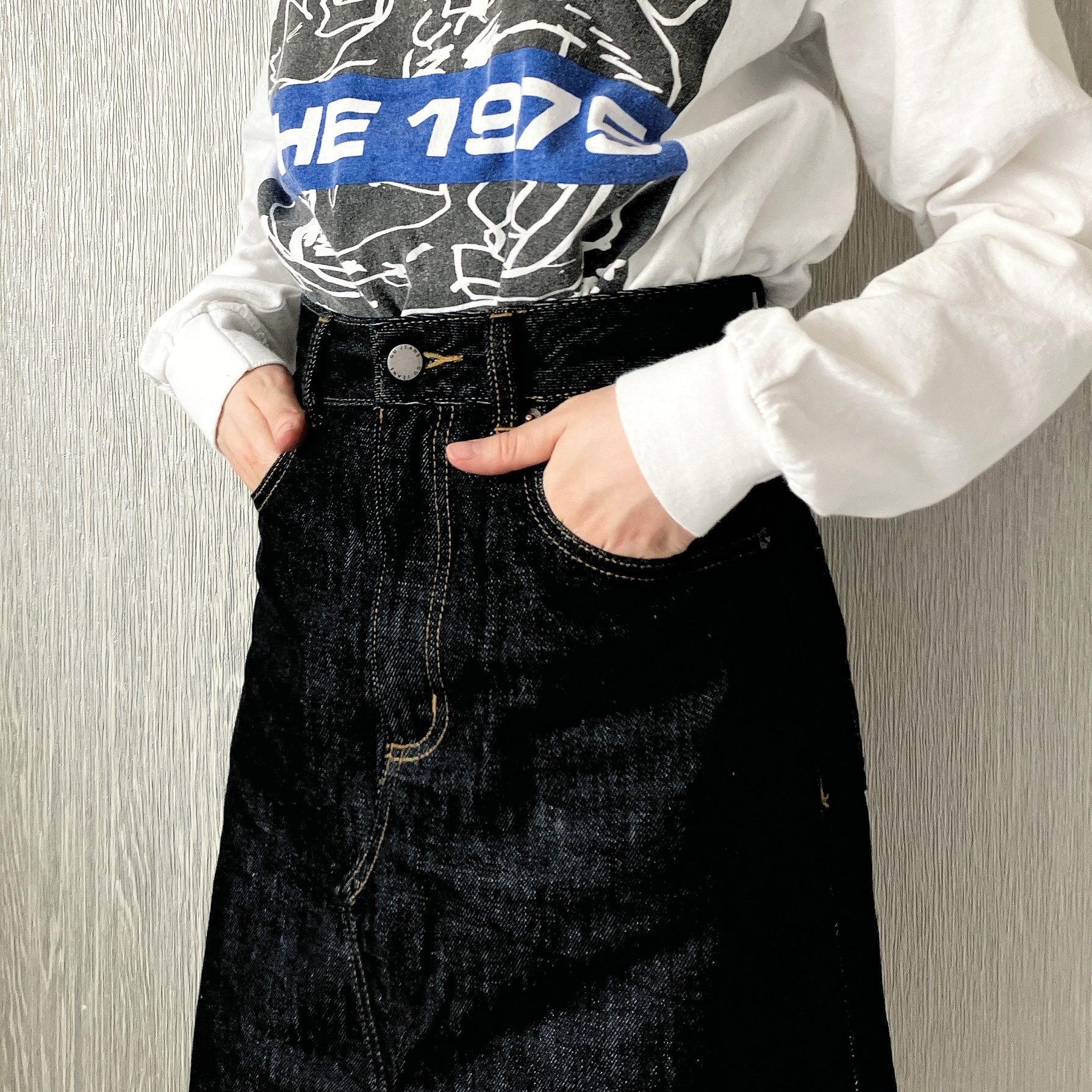 GU（ジーユー）のおすすめスカート「デニムフロントスリットミディスカート+EC（丈短め）」