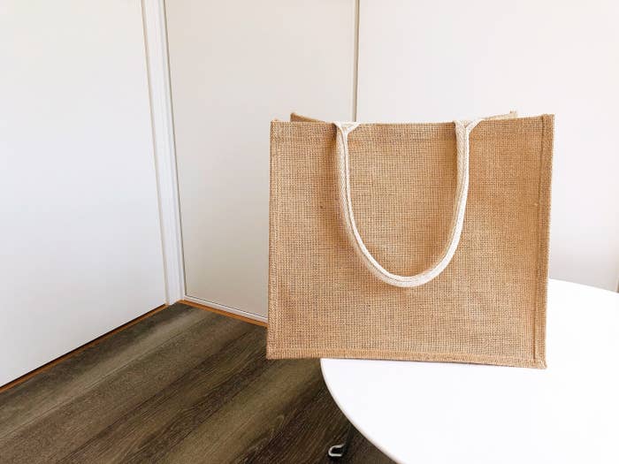 無印良品のオススメのバッグ「ジュート マイバッグ（A4）」