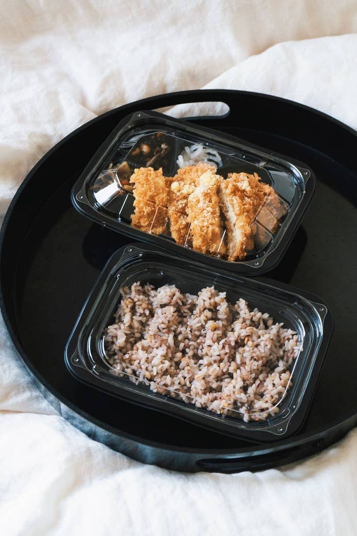 大戸屋のおすすめメニュー「こだわりソースのデミグラスチキンかつ弁当」