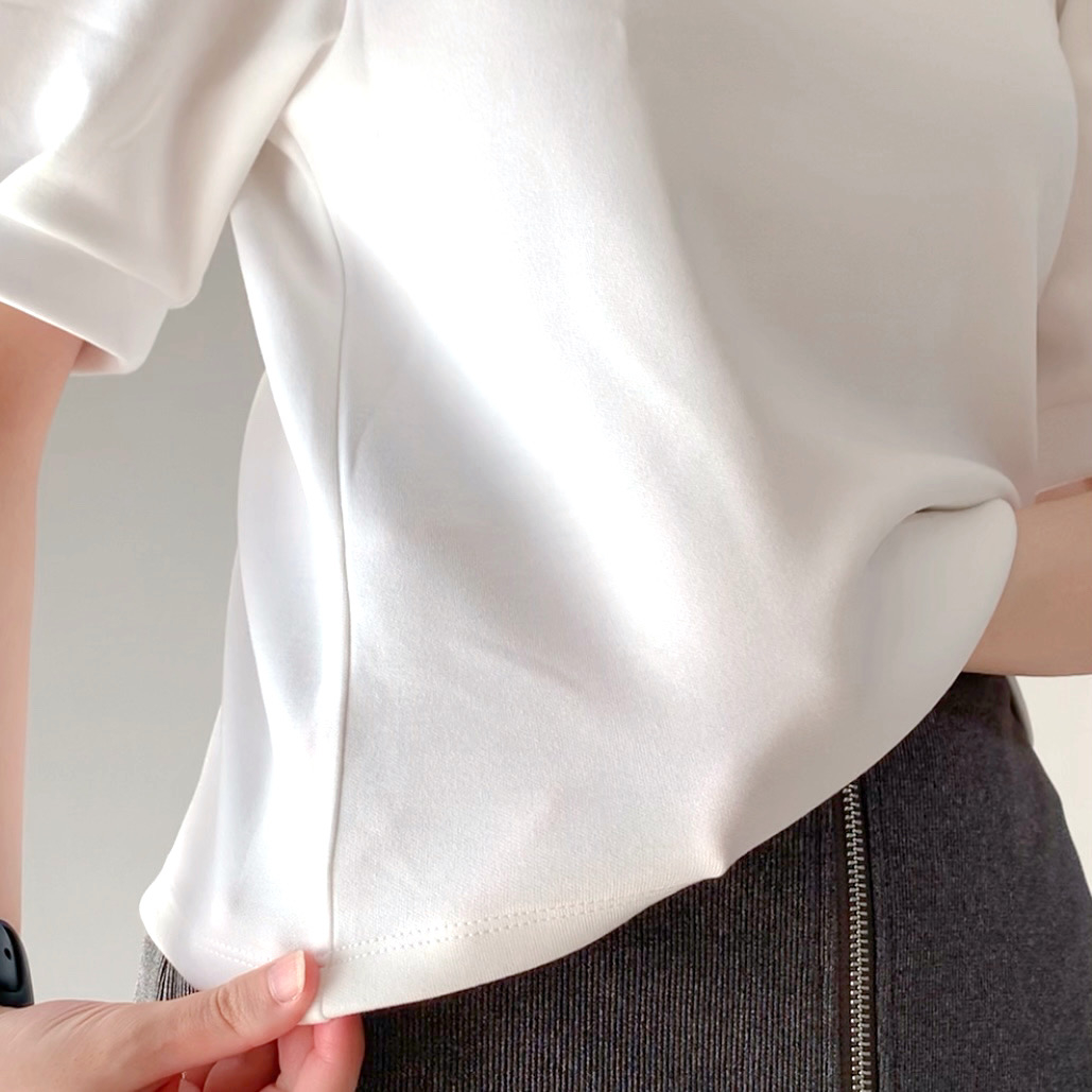 GU(ジーユー)のおすすめファッションアイテム「ボリュームスリーブT(5分袖)Z」