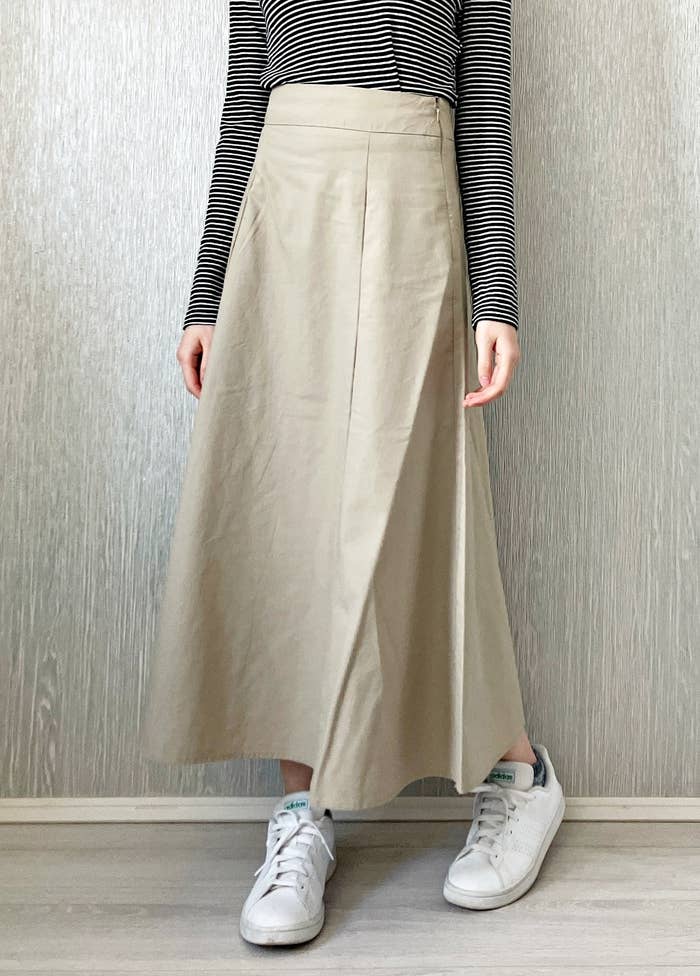 GU(ジーユー)のおすすめスカート「リネンブレンドフレアロングスカート(丈標準85.0~92.0cm)」