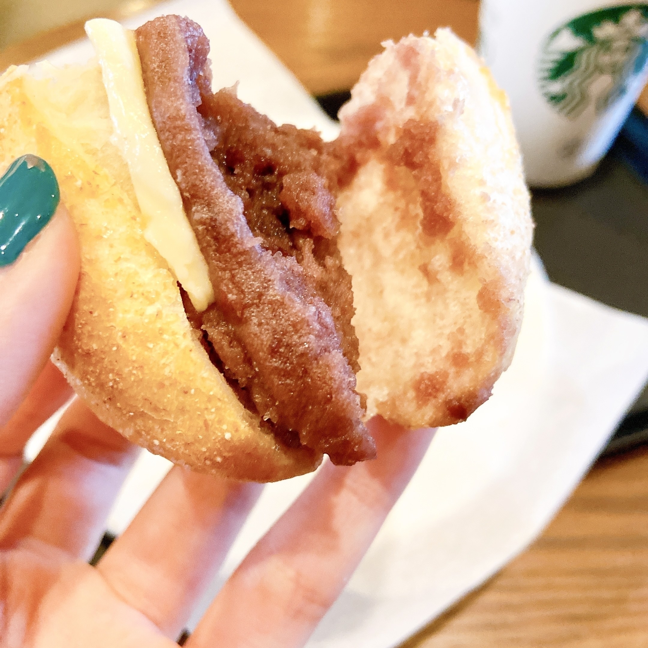 スタバのオヤツにおすすめなスイーツ「あんバターサンド」