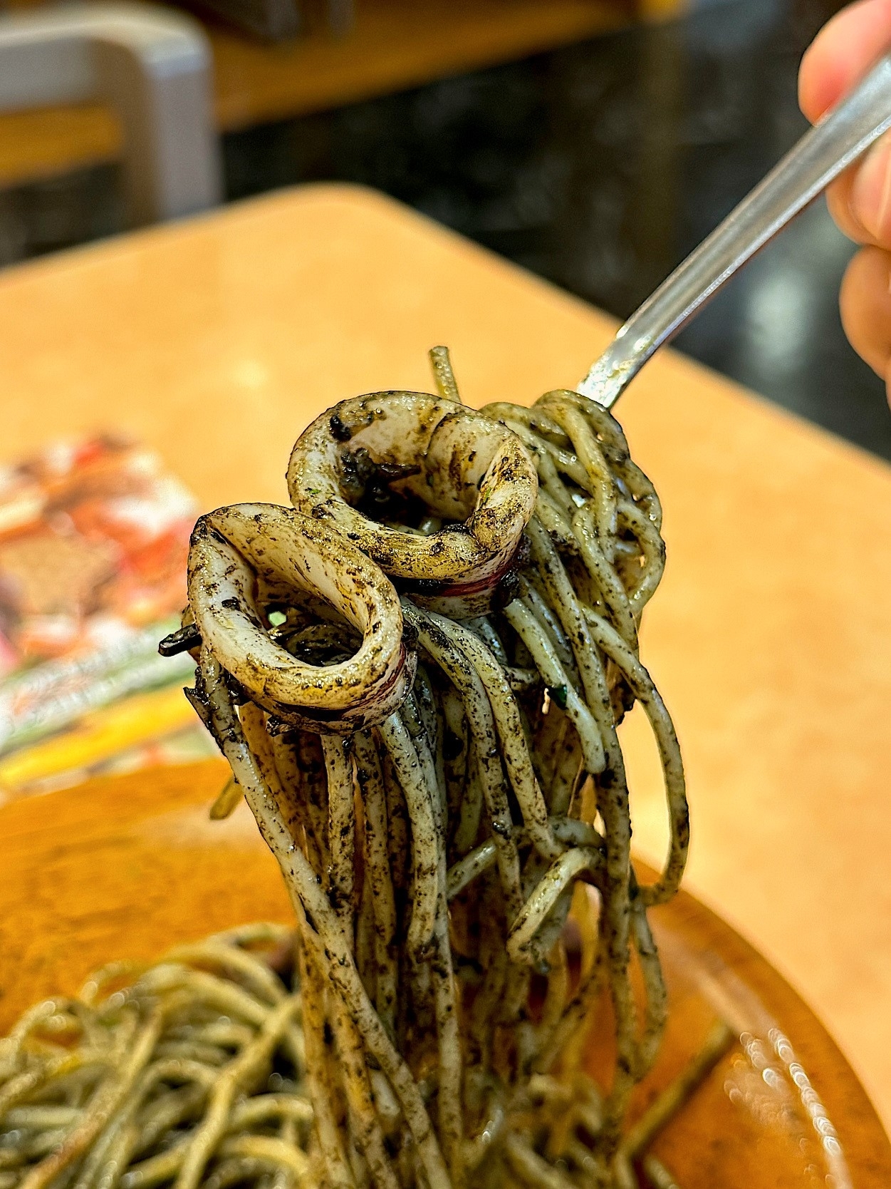 サイゼリヤのおすすめメニュー「イカの墨入りセピアソース」