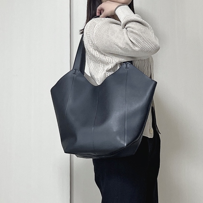 ZARAのおすすめファッショングッズ「トートバッグ」