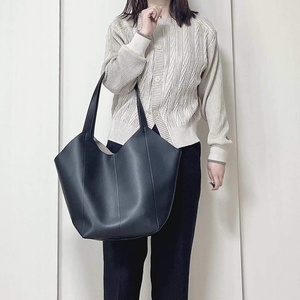 ZARAのおすすめファッショングッズ「トートバッグ」