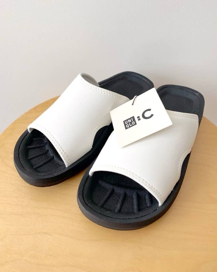 UNIQLO(ユニクロ)のおすすめシューズ「スライドサンダル」
