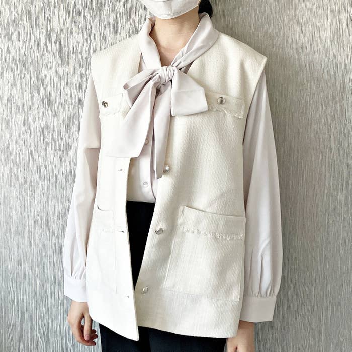 Honeys（ハニーズ）のおすすめベスト「ツイードベスト」