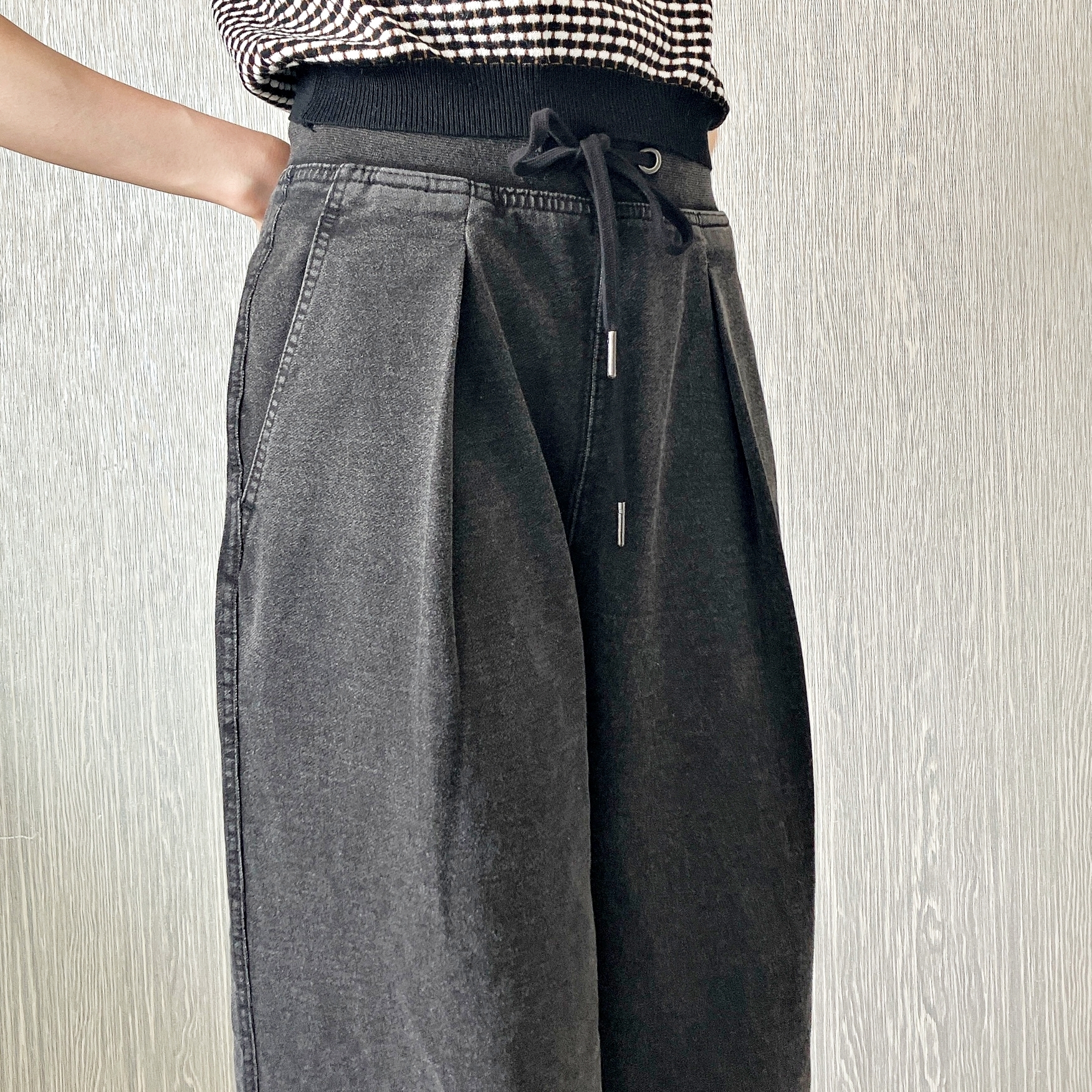 GU（ジーユー）のおすすめパンツ「ウォッシュドスウェットプルオンパンツQ」