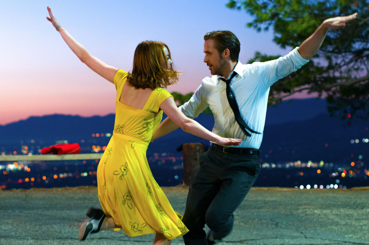 Emma Stone and Ryan Gosling dancing in La La Land as Mia and Sebastian
