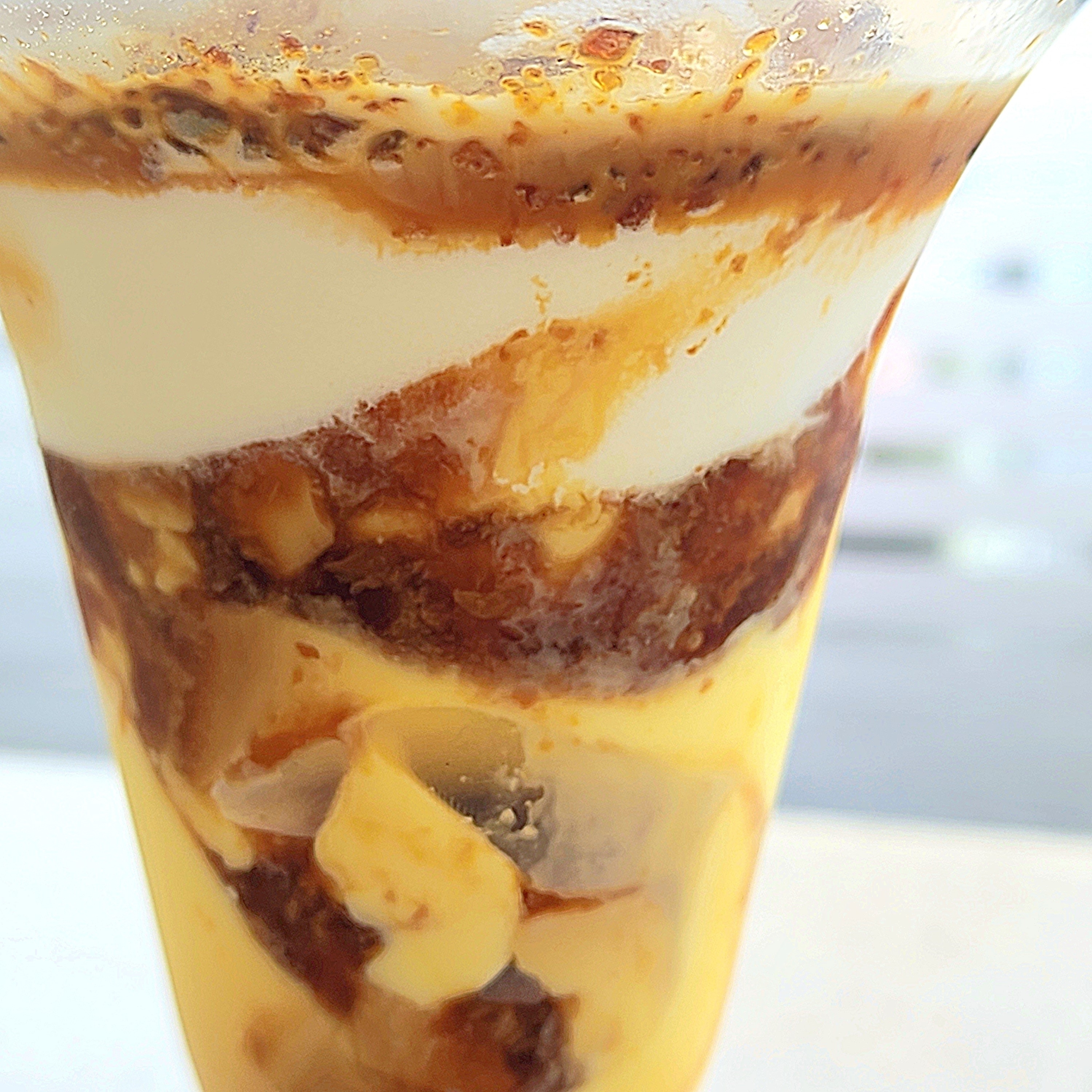 ミニストップのおすすめのスイーツ「なめらかプリンパフェ」