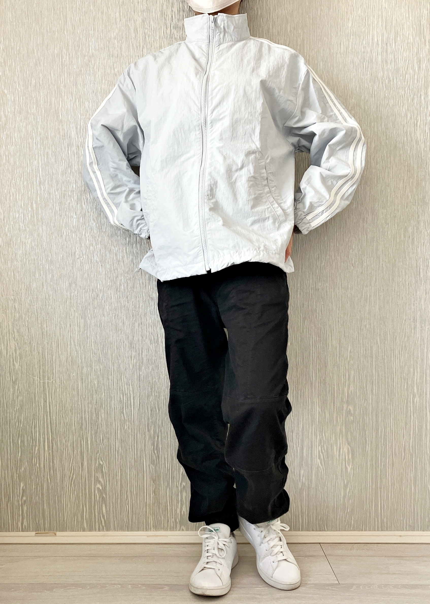 ハニーズのおすすめファッションアイテム「ライン入りブルゾン」