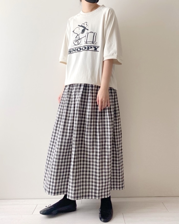ユニクロのおすすめファッションアイテム「リネンコットンギャザースカート」