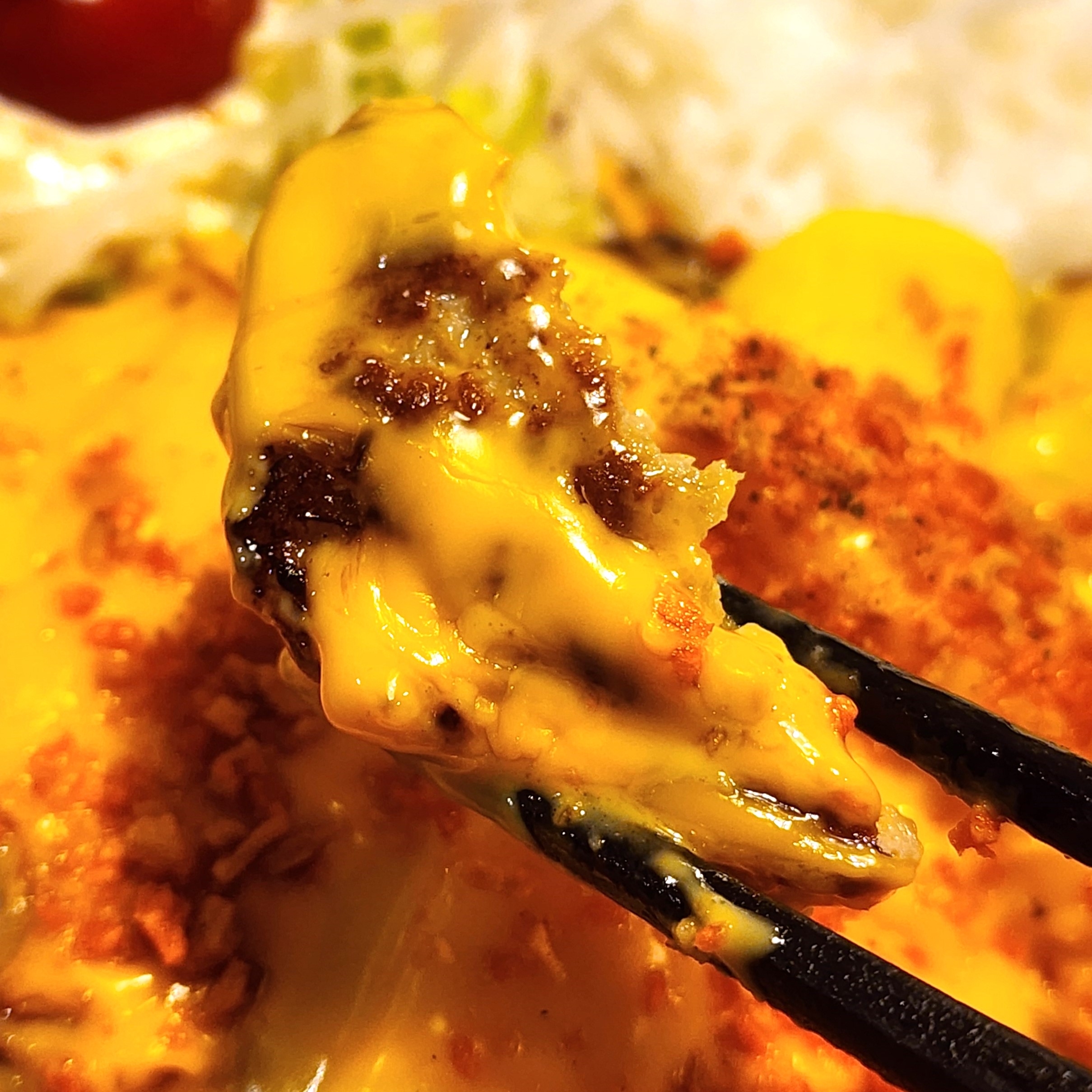 びっくりドンキーのおすすめフード「ガーリックベーコンメルティーチーズバーグ」