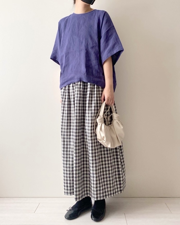 無印良品のおすすめトップス「婦人 ヘンプ レーヨン 半袖ブラウス」