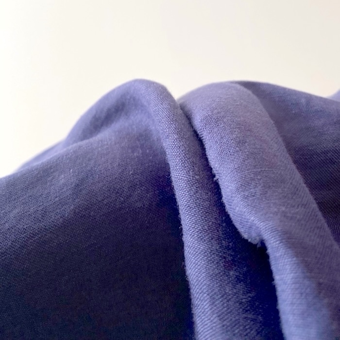 無印良品のおすすめトップス「婦人 ヘンプ レーヨン 半袖ブラウス」