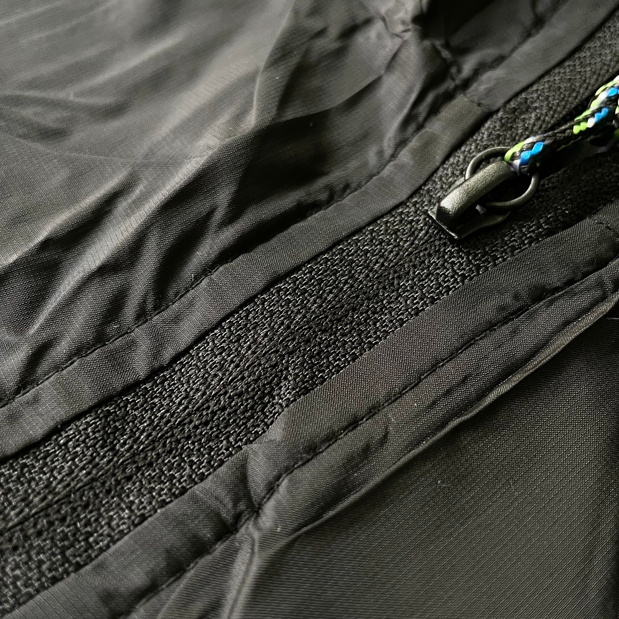 FamilyMart(ファミリーマート)のおすすめファッションアイテム「はっ水パーカー」