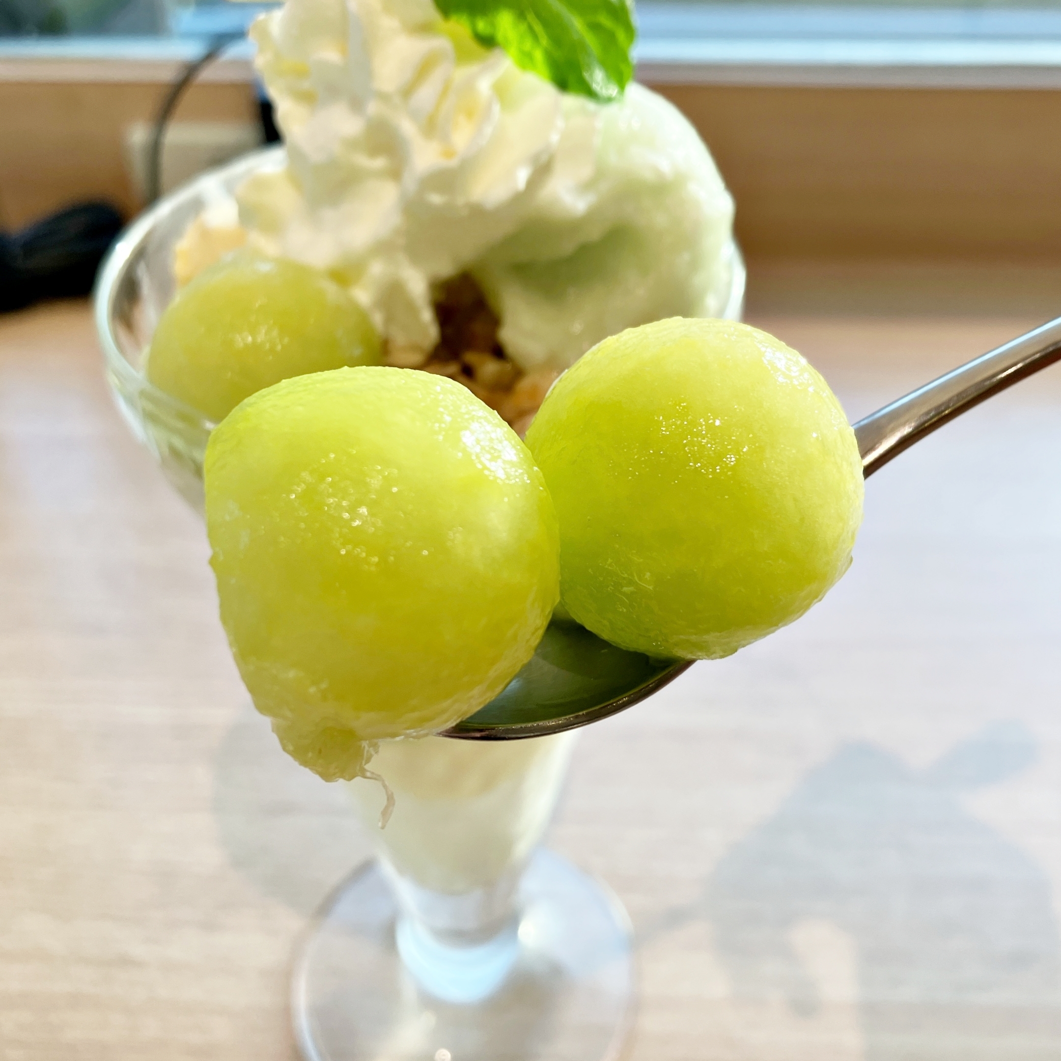 Denny's(デニーズ)のおすすめパフェ「マスクメロンのザ・サンデー」