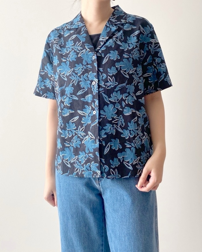 ユニクロのおすすめトップス「リネンブレンドプリントオープンカラーシャツ(半袖)」