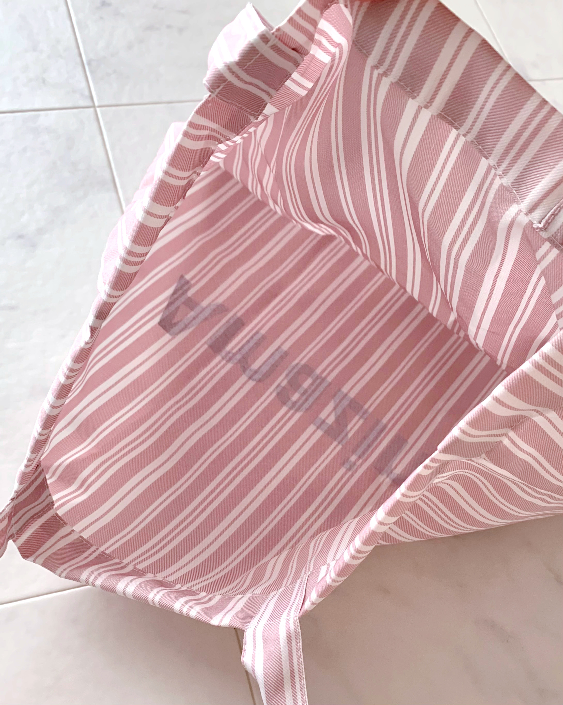 GU(ジーユー)のおすすめファッションアイテム「メッセージトートバッグ(柄)」