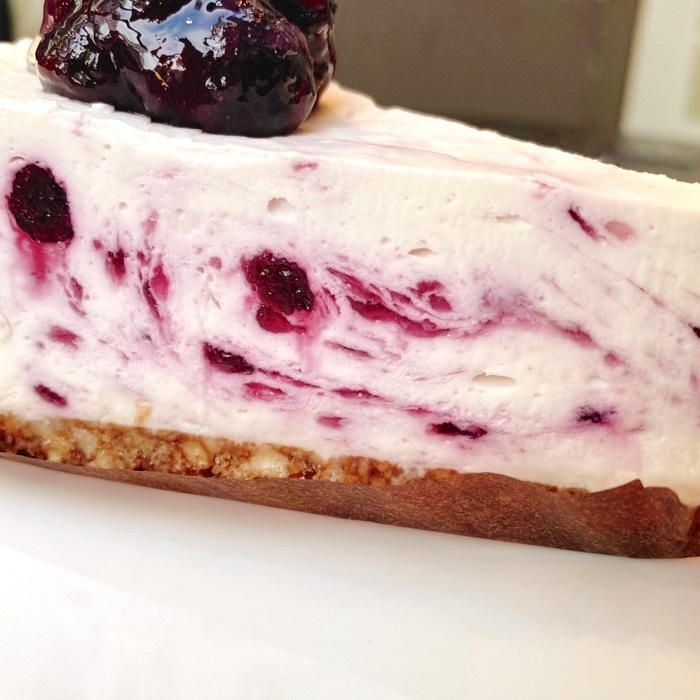 Starbucks Coffee(スターバックスコーヒー)のおすすめスイーツ「ブルーベリーレアチーズケーキ」