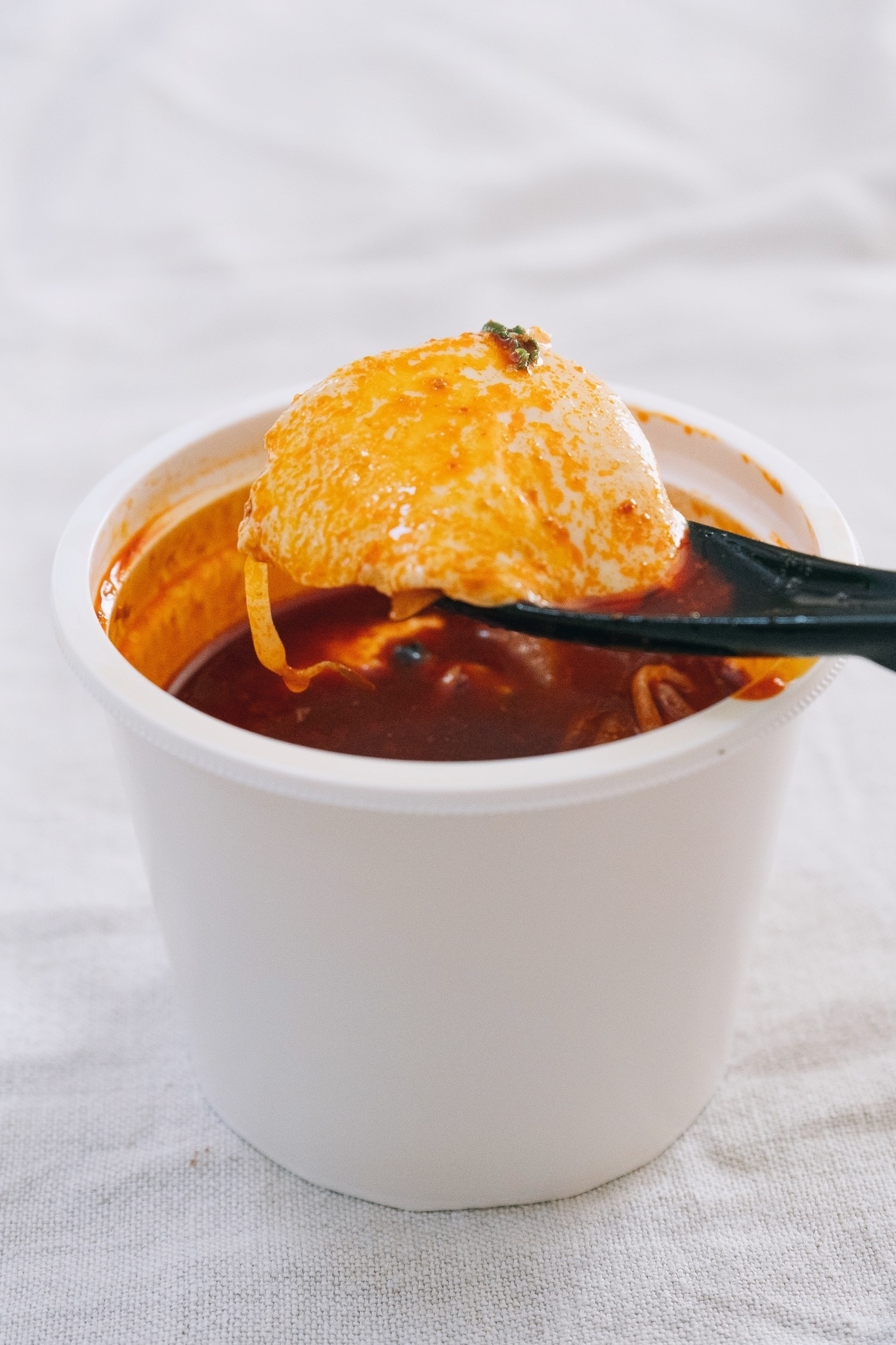 セブンイレブンのオススメのフード「旨辛純豆腐チゲ」