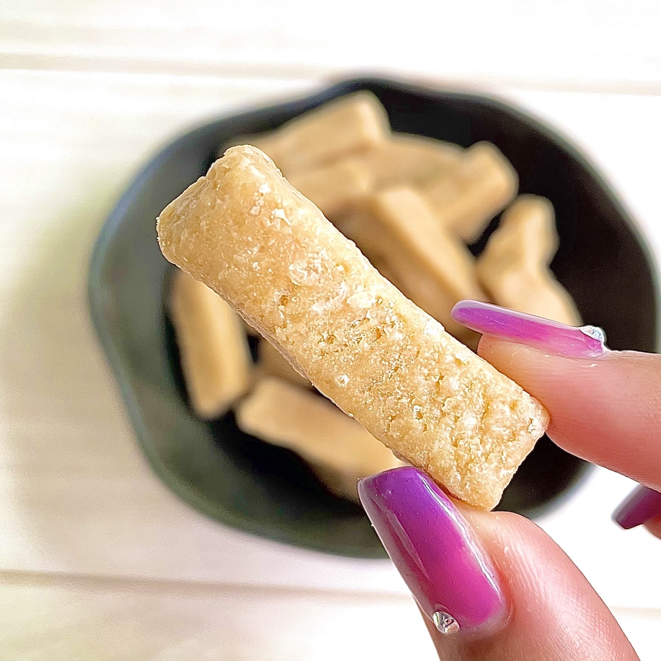 KALDI（カルディ）のおすすめお菓子「北海道から 三温糖きなこねじり」