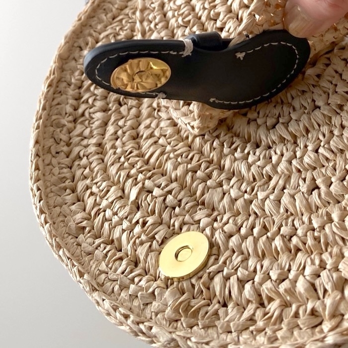 ZARA(ザラ)のおすすめバッグ「ウーヴンショルダーバッグ」