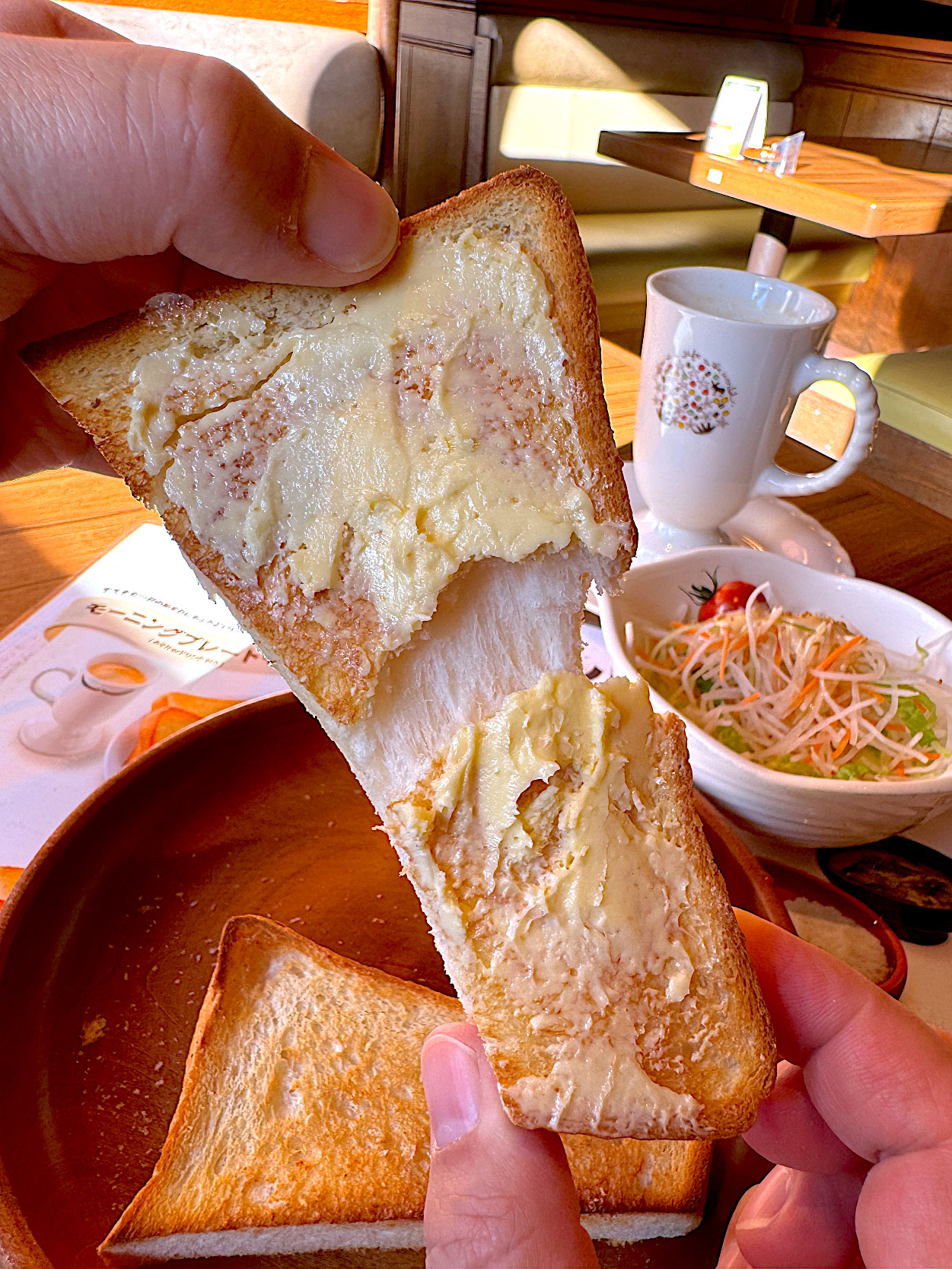 びっくりドンキーのオススメのモーニングメニュー「プレーントーストセット」