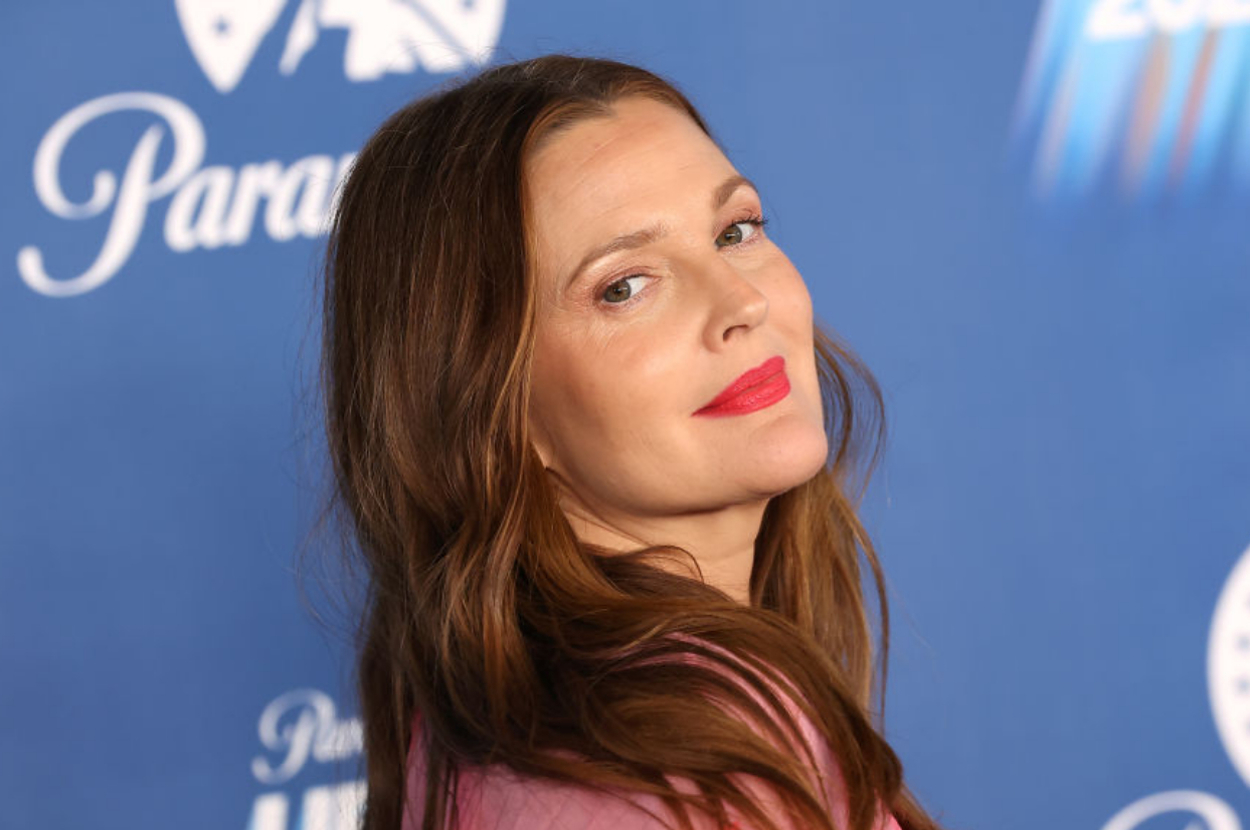 Drew Barrymore's Home Is Going Viral Again — This Time For Her
"Humble" Stove